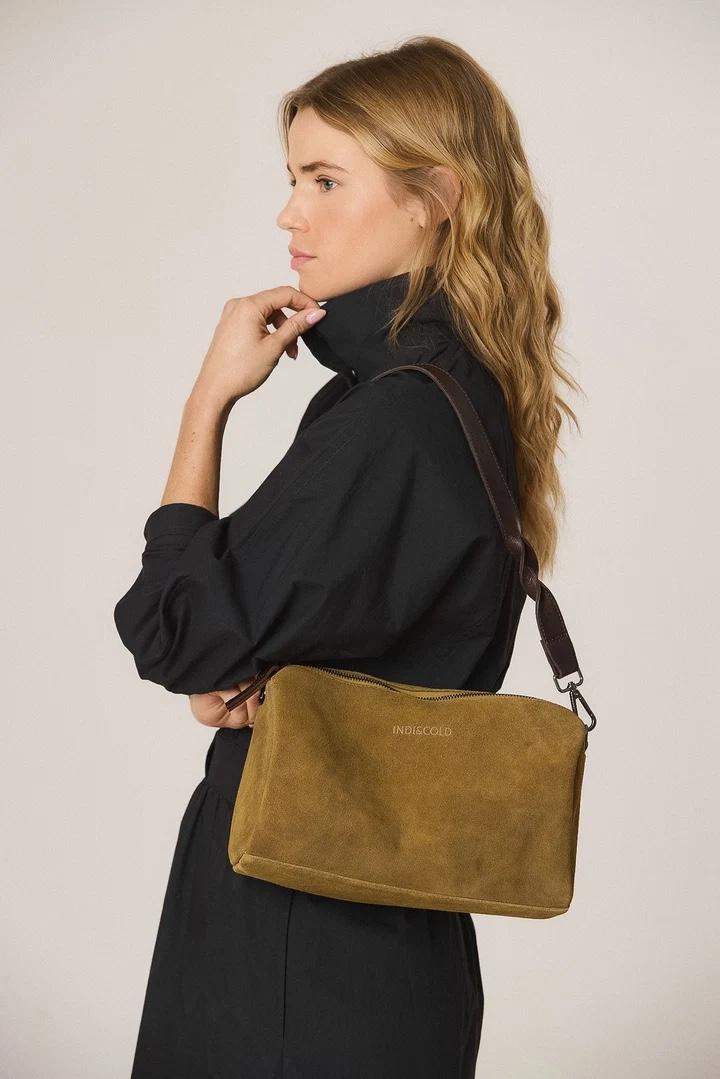 BOLSO ALARGADO SERRAJE