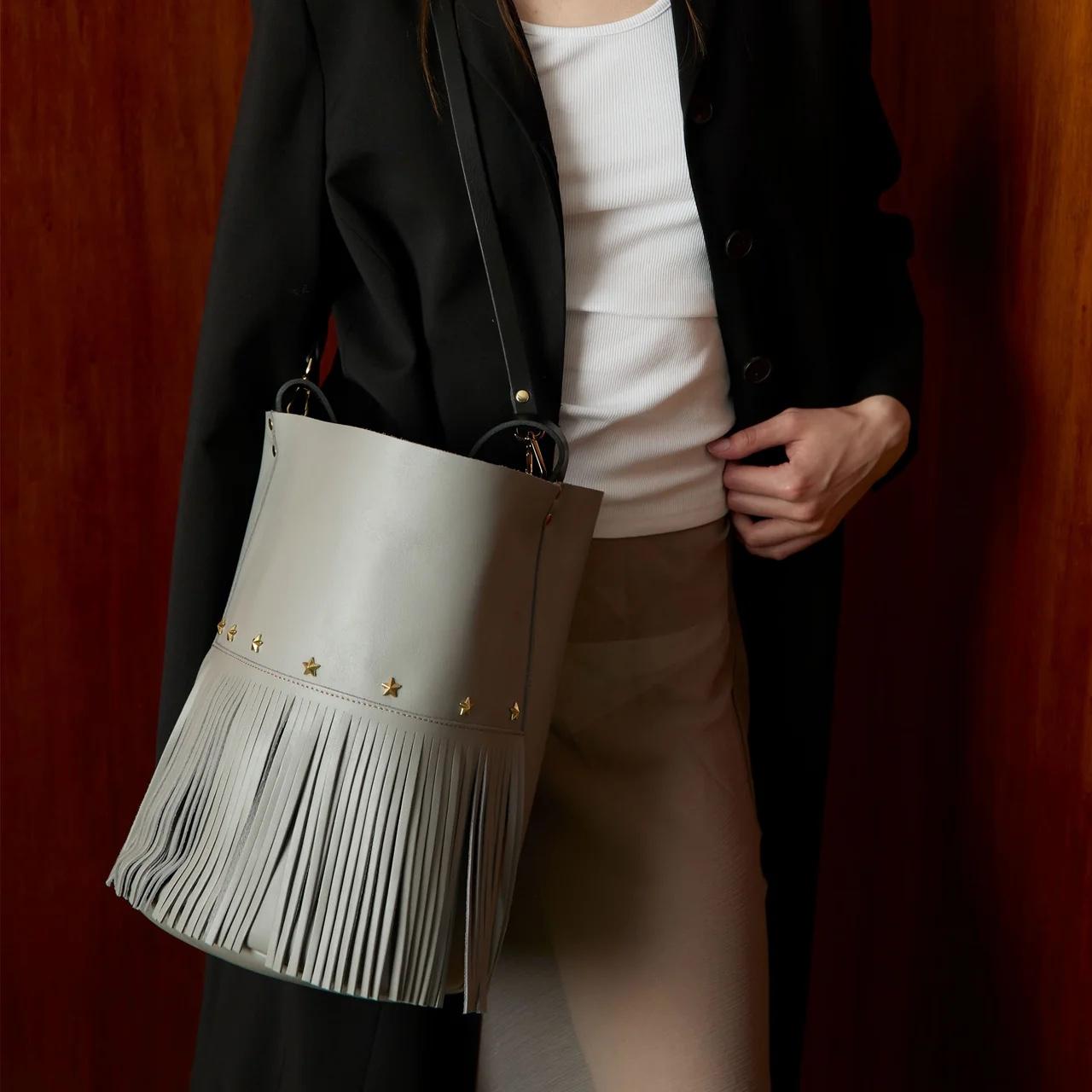 BUCKET FRINGES GRIS