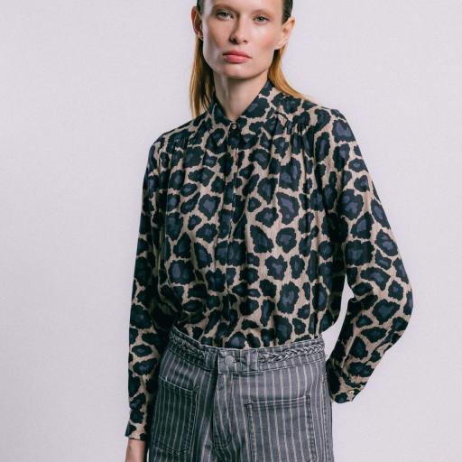 BLUSA GOLD ANIMAL PRINT 