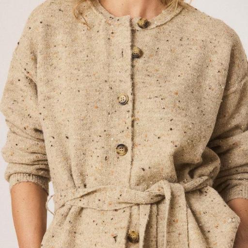 CHAQUETA NEOS CINTURON AJUSTABLE 