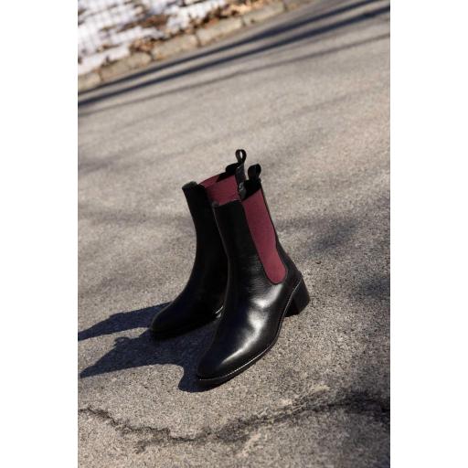 LINA NEGRO BURDEOS  [1]