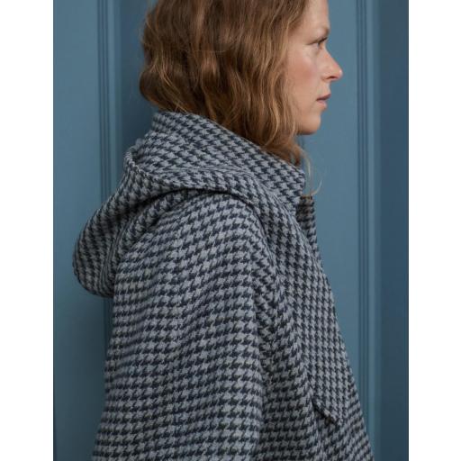 ABRIGO KOSTELIC  [1]