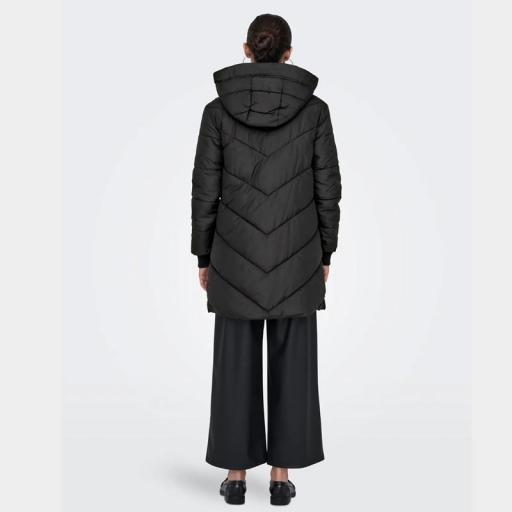 JDY Abrigo Acolchado  JDYSKYLAR Black 15207784 [3]