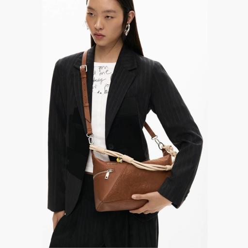 Desigual Bolso mediano Sierra Camel Huntington 26SAXPB6