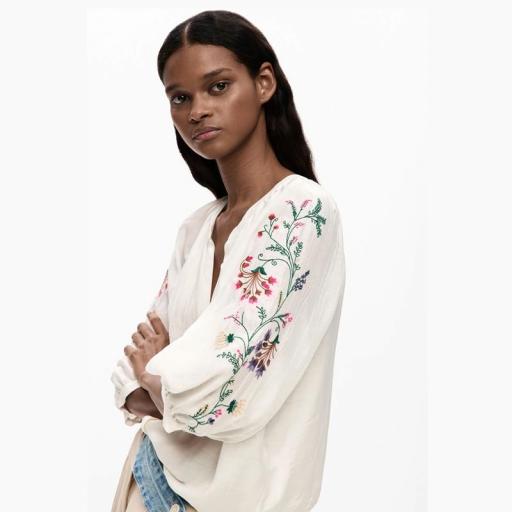 Desigual Blusa Roman 26SWBW13 [1]