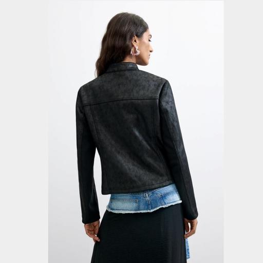 Desigual Chaqueta Bikercy 26WWEW092000 [3]