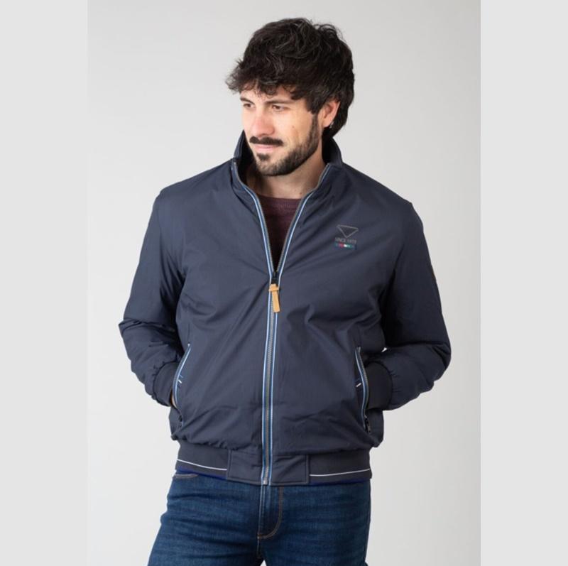 CAZADORAS Y CHALECOS