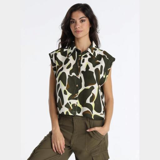 CAMISAS Y BLUSAS