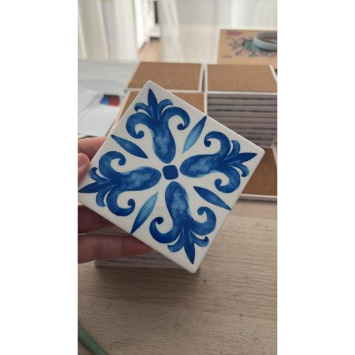  Marcasitios de Azulejo Personalizados  10x10cm – Cerámica Artesanal para Bodas y Eventos 
