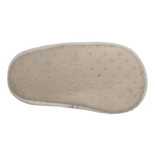 Mercedita volante Chicco arena sin suela [1]