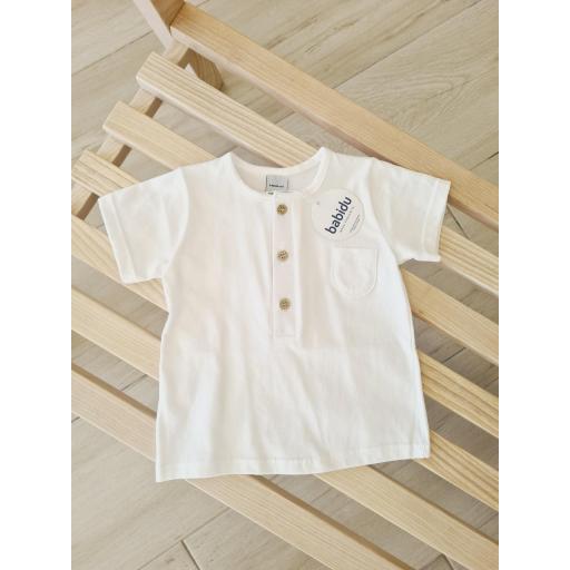 Camiseta básica blanco Babidu boton madera  ref.80112