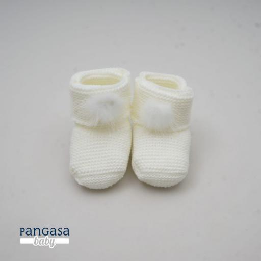 Botitas patuco pompón Pangasa marfil ref.141540