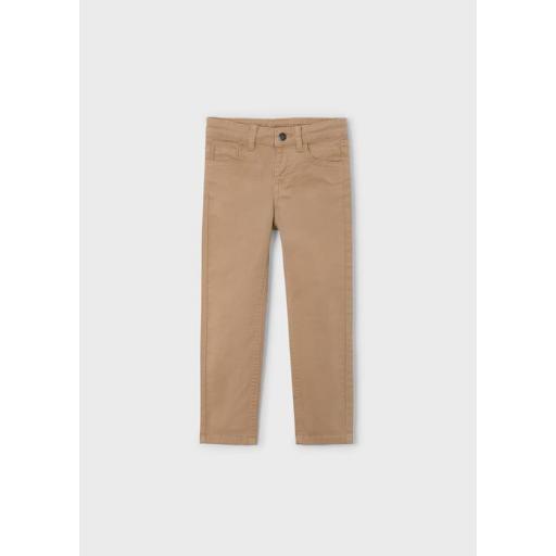 Pantalón entallado básico niño Mayoral caramelo ref.517
