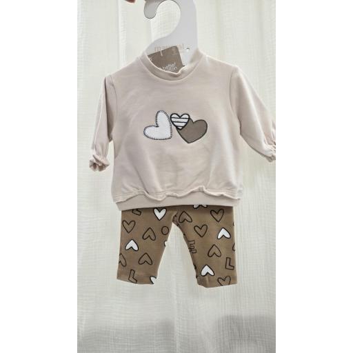 Conjunto Mayoral corazones camel
