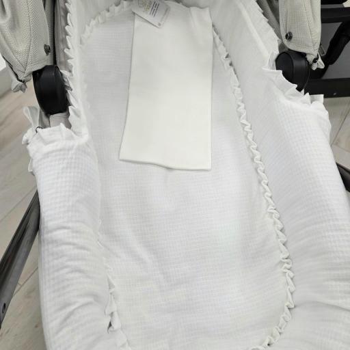 Colchoncito capazo + sabana bambula Arpi blanco