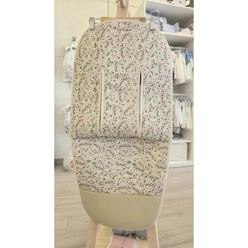 Colchoneta de silla universal transpirable con pies de polipiel Liberty D´peques