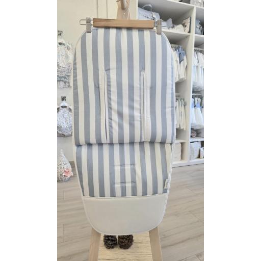 Colchoneta silla universal transpirable con pies de polipiel Raya azul D´peques