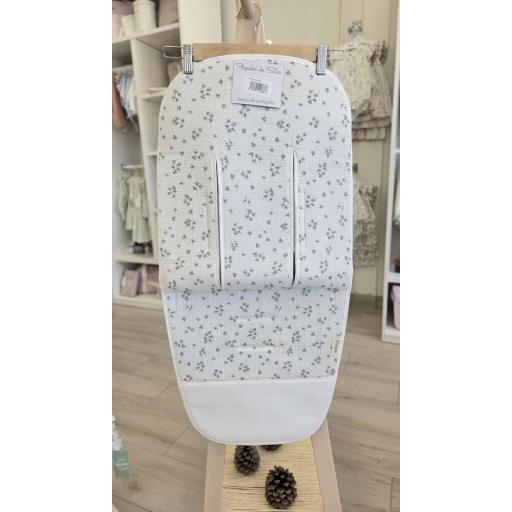 Colchoneta silla universal con pie polipiel flores verde  D´Peques [0]