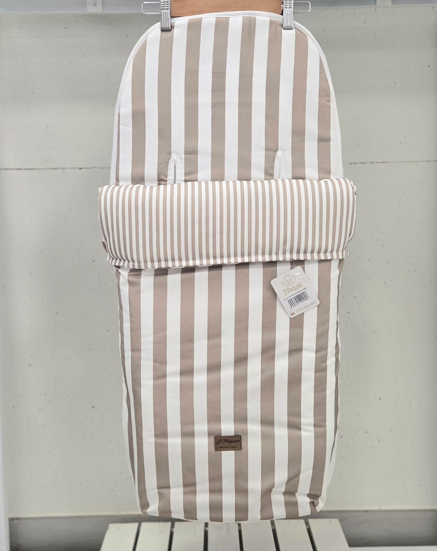 Saco silla universal con interior pies polipiel Raya camel D´Peques