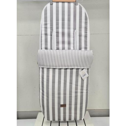 Saco silla universal con interior pies polipiel Raya gris D´Peques [0]