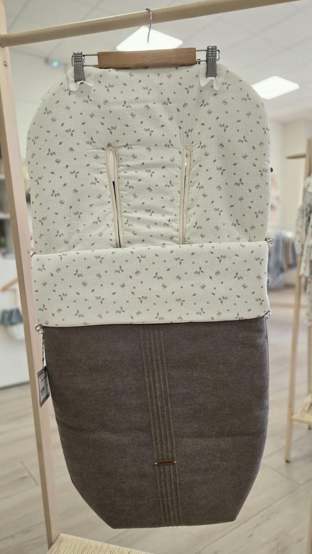 Saco silla universal Uzturre Elena Camille marrón