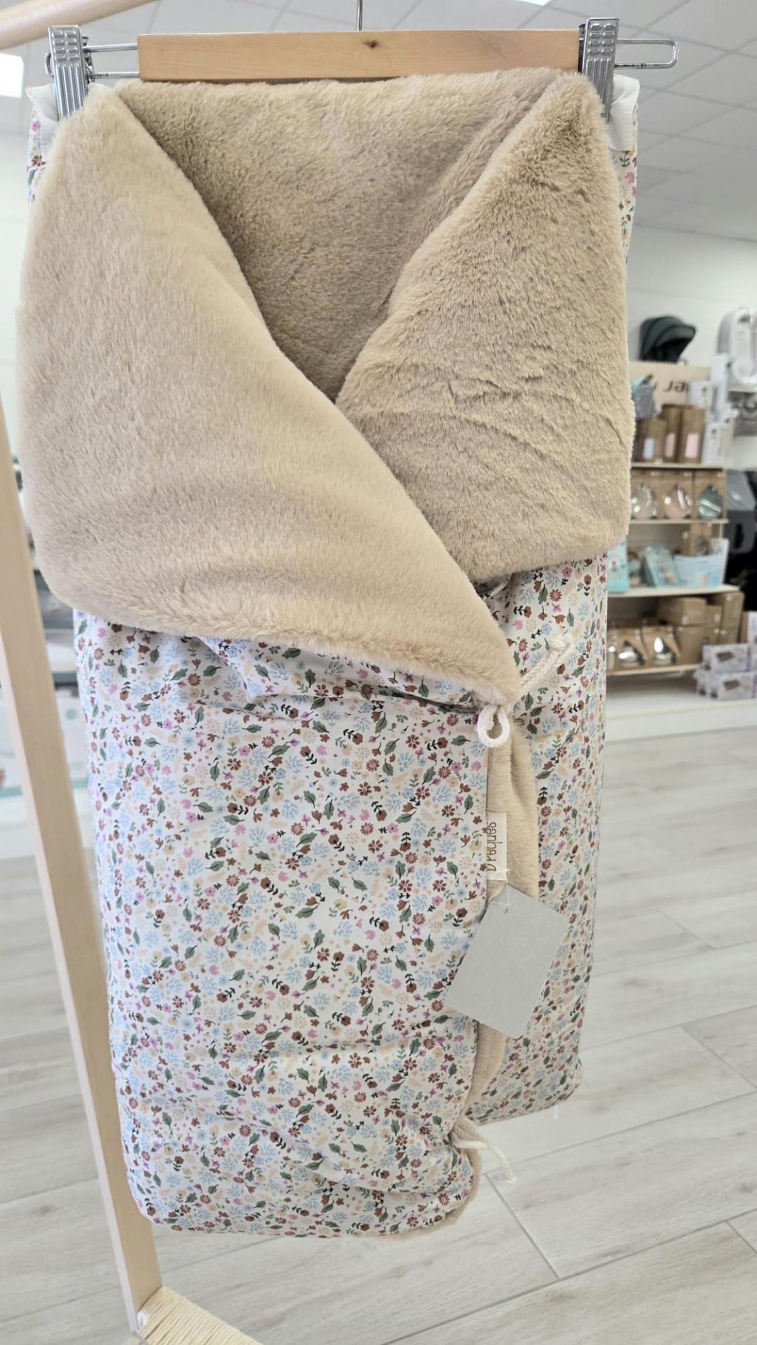 Saco manta capazo cruzado reversible Liberty pelito arena