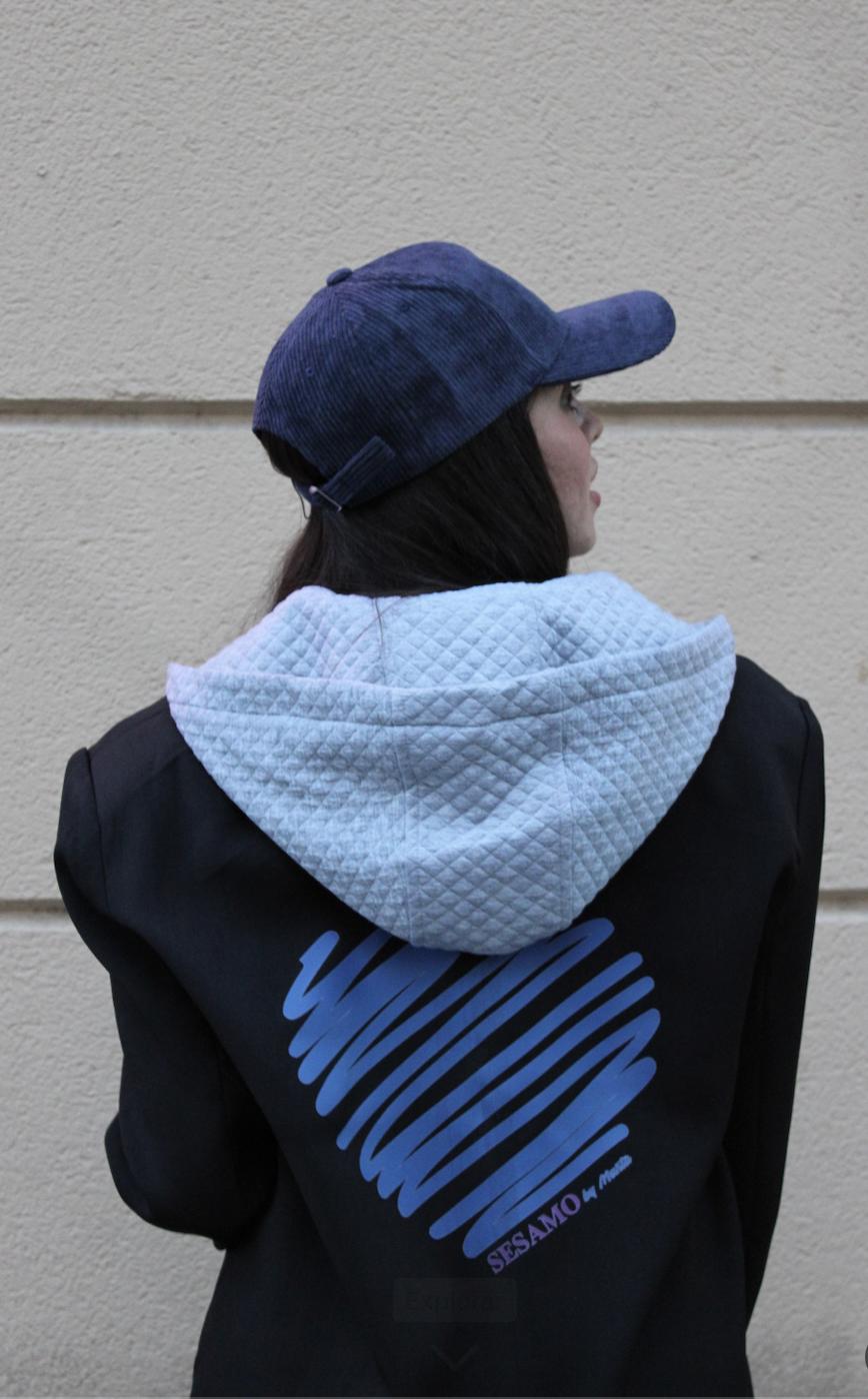 Blazer Con Capucha Gris