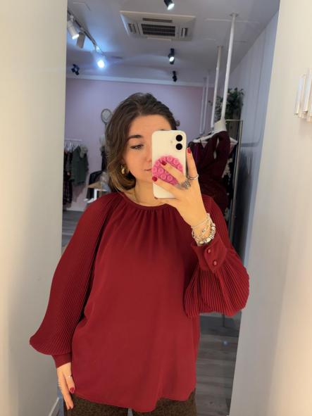 Blusa Burdeos Mangas Plisadas [0]