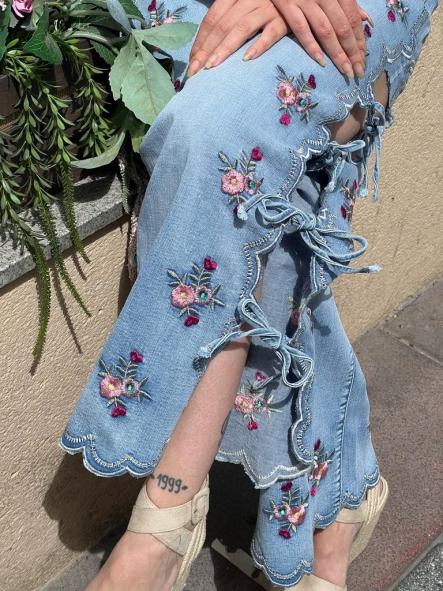 Denim Cut-Out Bordado [3]