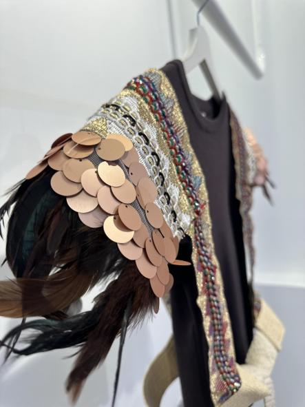 Chaleco Etnico con Plumas [1]