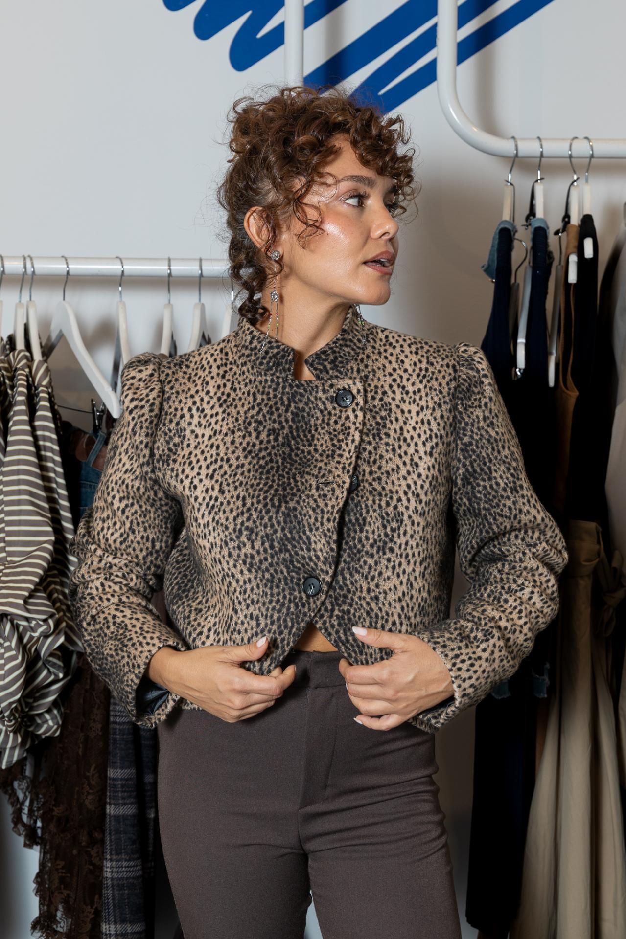 Blazer Corta Tiger