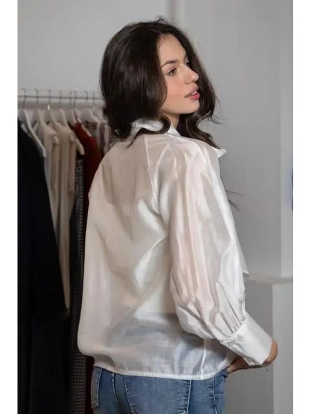 Blusa Blanca Lazada Al Cuello                  [2]