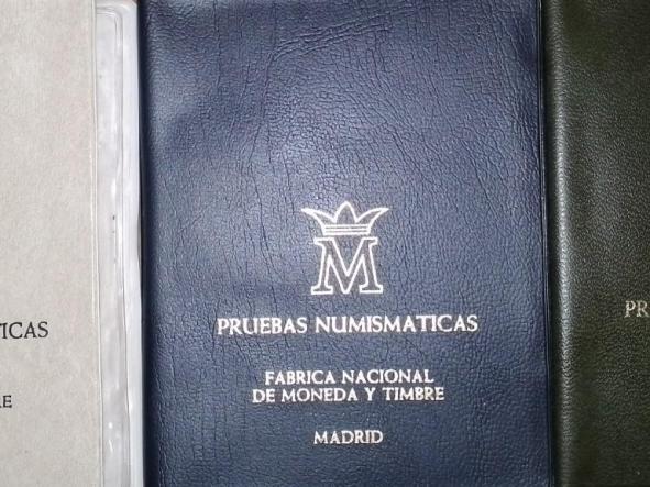 3 CARTERAS DE LAS PRUEBAS NUMISMATICAS AÑOS 76* 77* 79* [0]