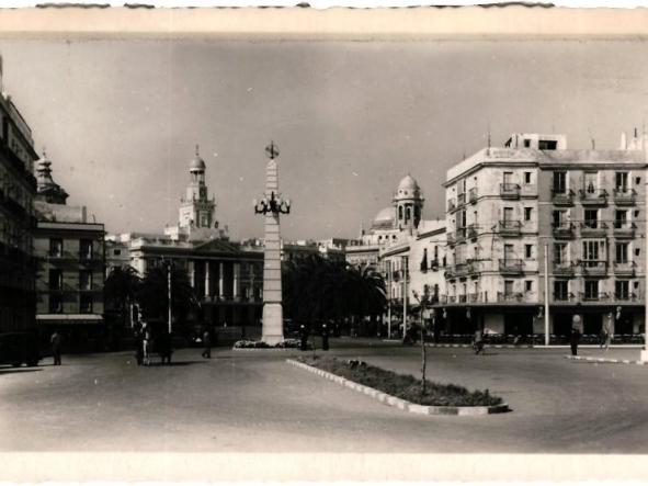 Cadiz - Plaza de San Juan de Dios y Ayuntamiento