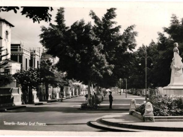 TENERIFE RAMBLA GRAL. FRANCO FOTO BAENA