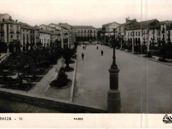 TARJETA POSTAL PASEO - FOTO BAEZA - Nº 10 