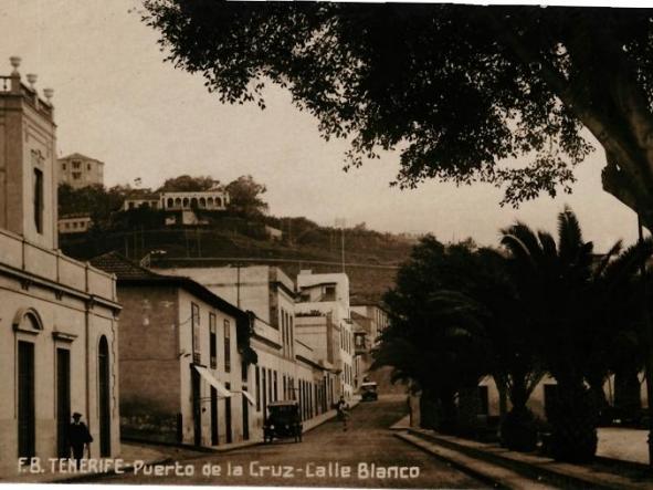 TARJETA POSTAL PUERTO DE LA CRUZ - CALLE BLANCO - F.B. TENERIFE - LEONAR 4816 - 