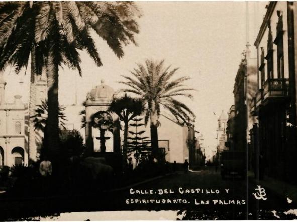 TARJETA POSTAL CALLE DEL CASTILLO Y ESPIRITU SANTO - LAS PALMAS JB -