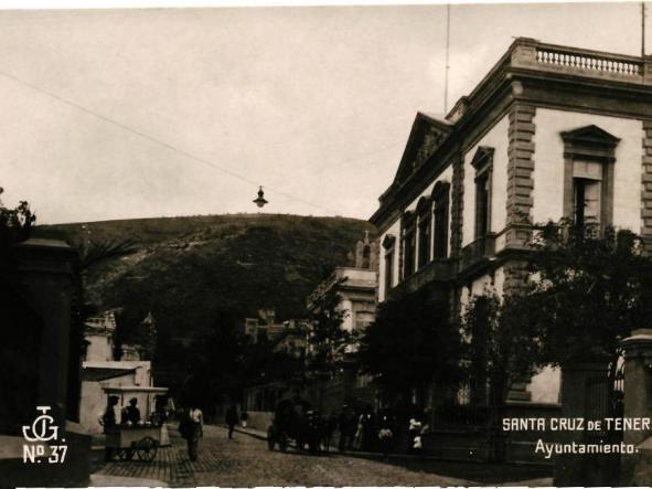 TARJETA POSTAL AYUNTAMIENTO SANTA CRUZ DE TENERIFE