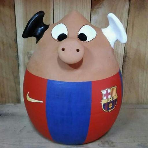 Hucha cerdito disfrazado de jugador del Barça