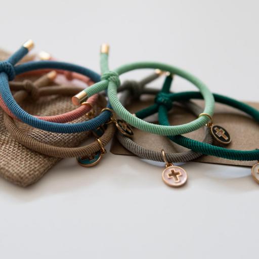 pulsera-cruz-esmaltada_artesania_monástica_carmelitas_barcelona_declausura-1.jpg [1]