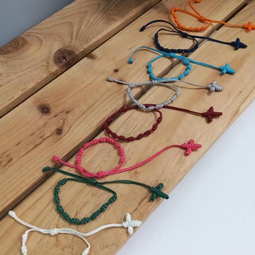 PULSERA DE HILO CON CRUZ  (Concepcionistas Franciscanas  Hinojosa del Duque. Córdoba) [2]