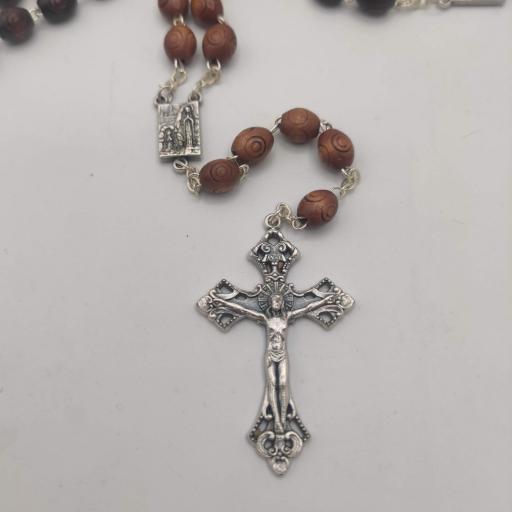 rosario-madera-cruz-metal-grande_monjas-clarisas_artesania-monacal_toledo_declausura_5.jpg [1]