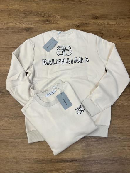 sudadera balanciaga blanca 