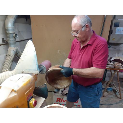  Cuenco Artesanal de Madera de Olivo Sostenible – Elegante, Duradero y Hecho a Mano en España para tu Hogar [4]