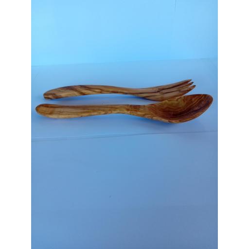 Cuchara comer unica  en madera olivo artesanal elegancia y duradera [3]