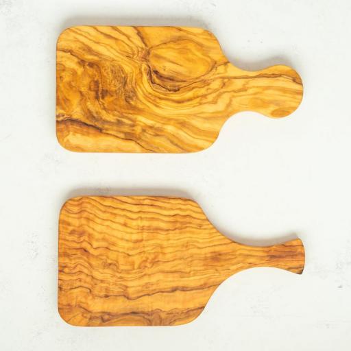 Tabla Pequeña de Madera de Olivo con Mango – Artesanal, Hecha a Mano y Elegante | Maderaolivo.com [1]