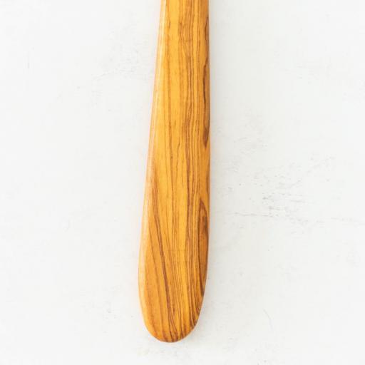 Cuchara de Madera de olivo con Agujero – Artesanal para Purés y Salsas | Hecha a Mano | Maderaolivo.com [2]