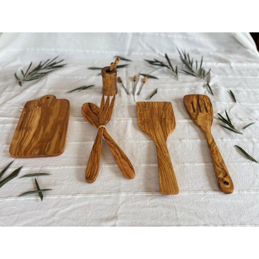 Mejor set de utensilios de cocina en madera de olivo – precio final 53,82 € con transporte gratis [0]