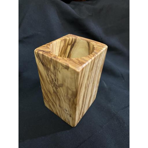 Bote para cubiertos de una pieza en madera olivo artesanal autenticidad y elegancia para la cocina [3]